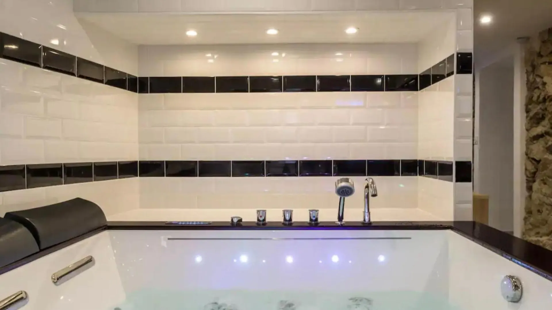 La Suite Confidentielle - Balneo - Sauna - Hypercentre - Ac Cannes