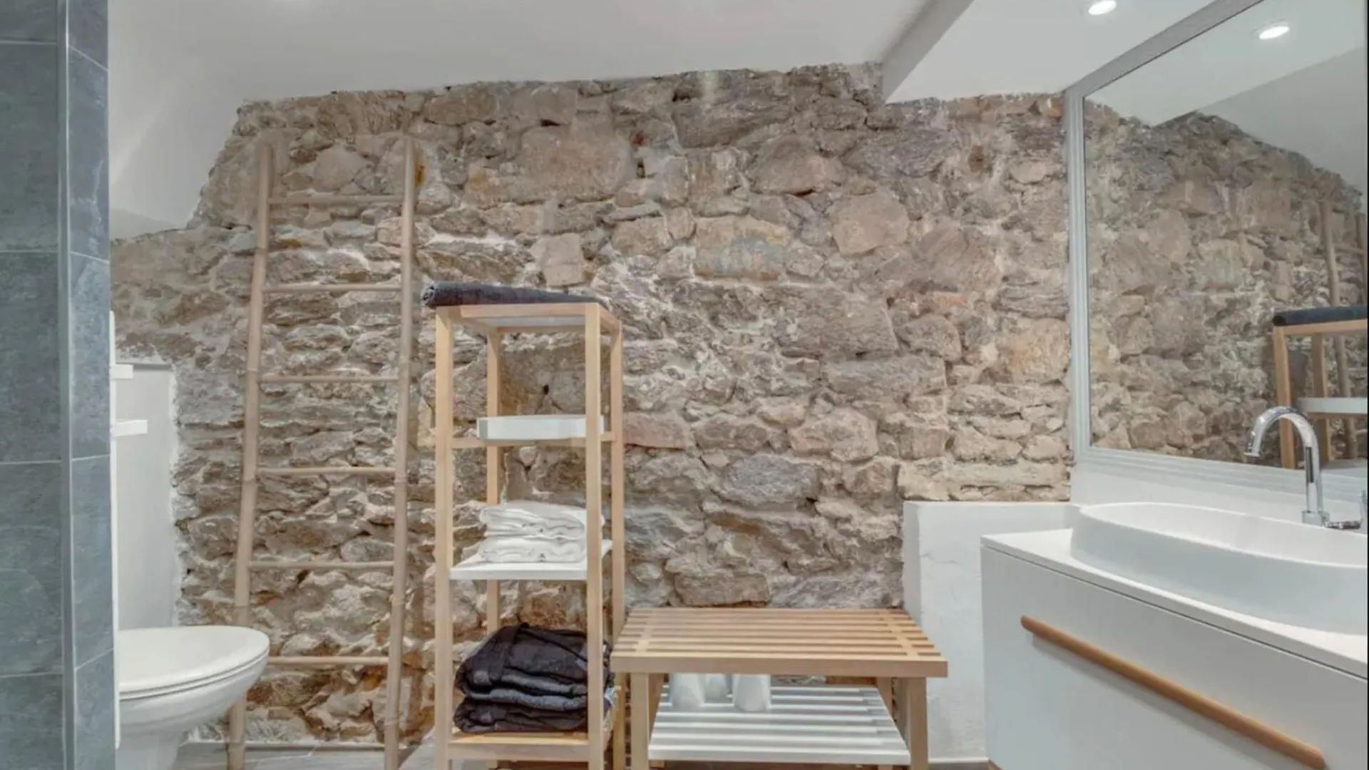 La Suite Confidentielle - Balneo - Sauna - Hypercentre - Ac Cannes France