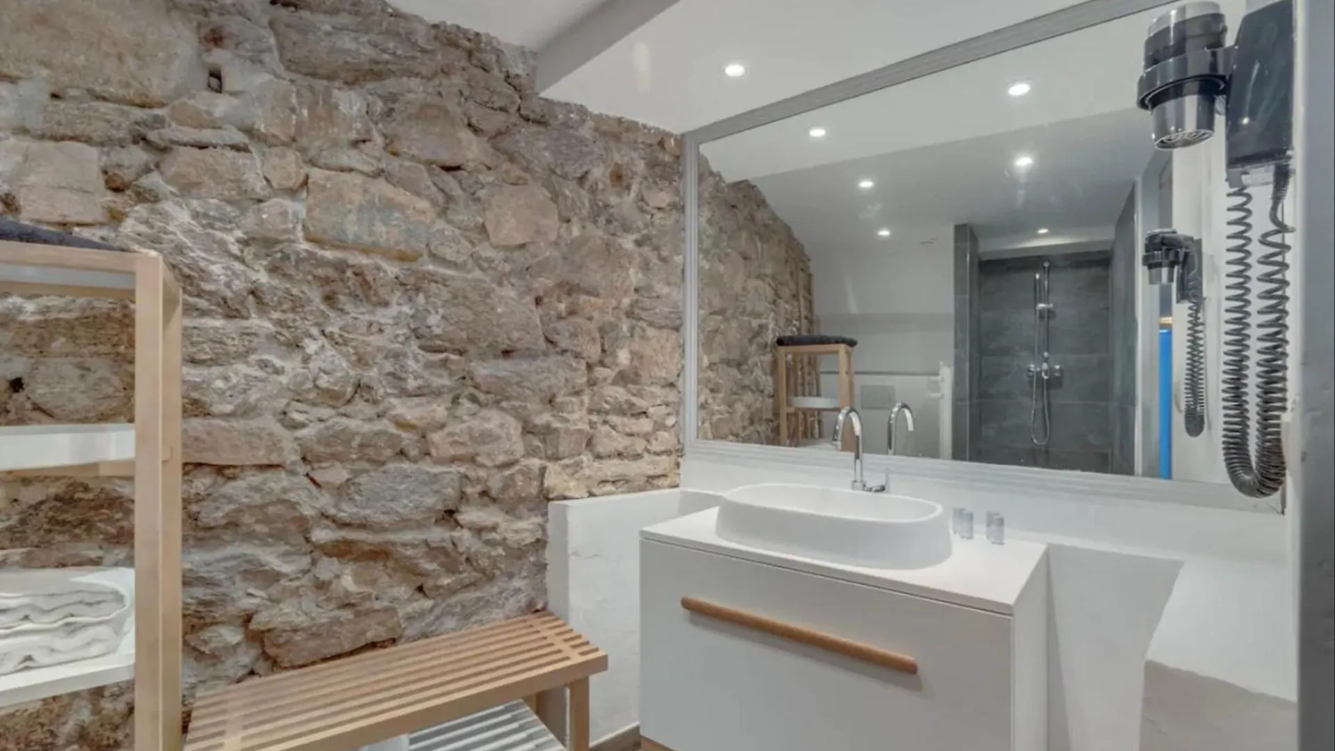 La Suite Confidentielle - Balneo - Sauna - Hypercentre - Ac Cannes